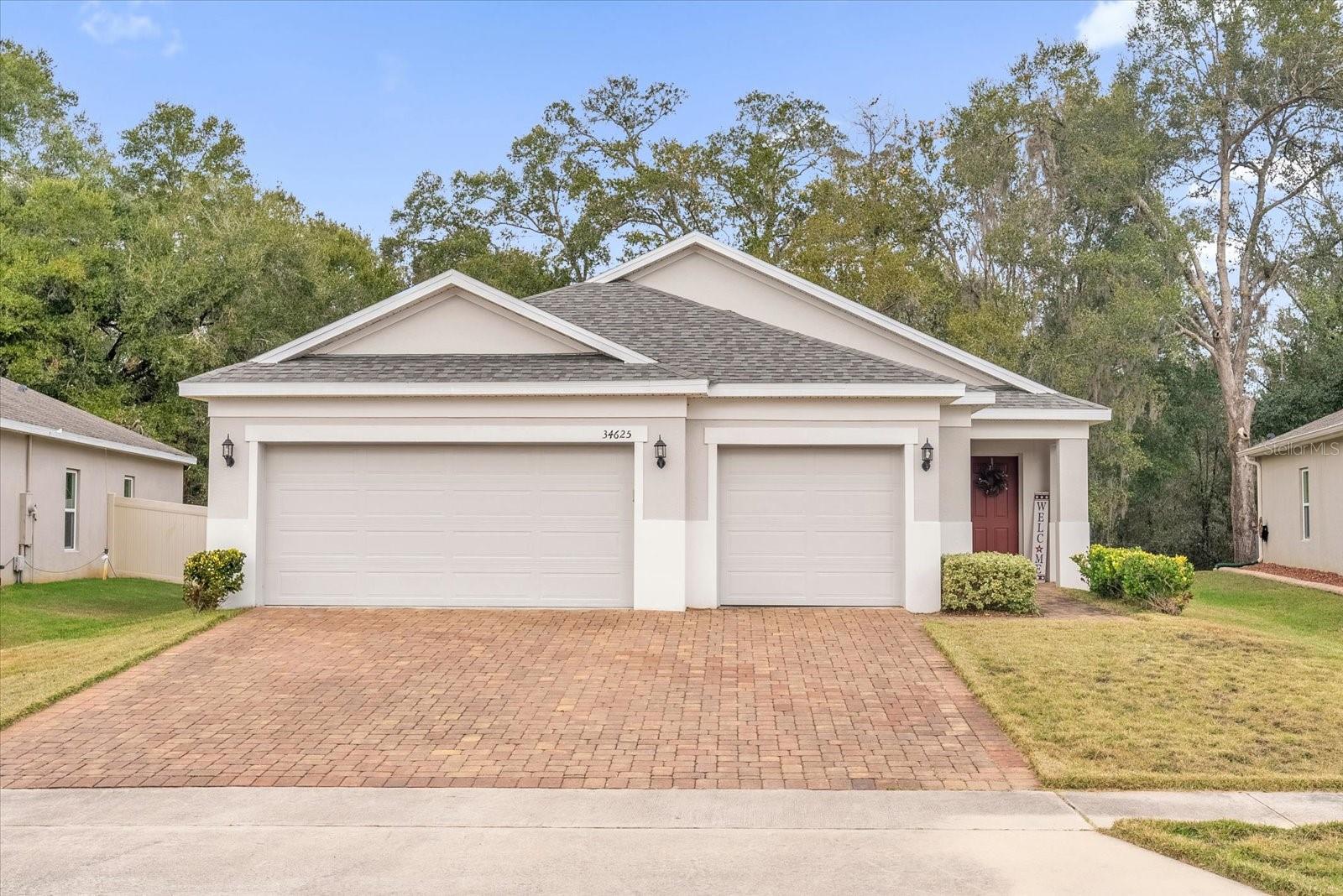 34625 SALERNO CIR, SORRENTO, FL