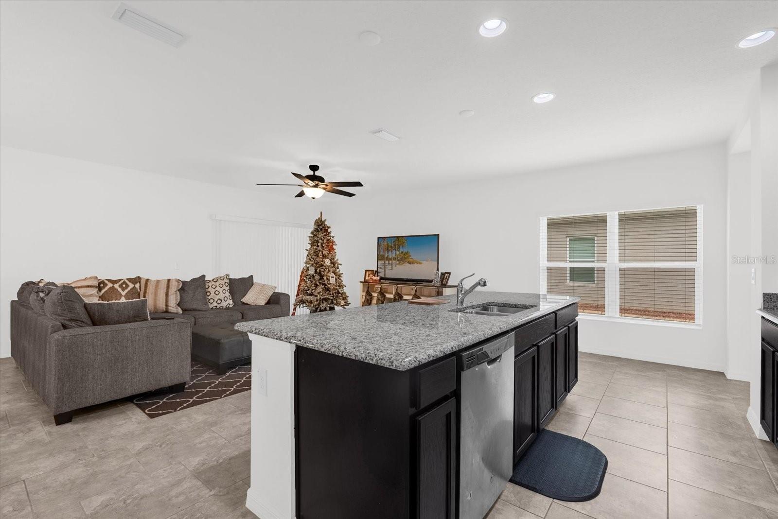 34625 SALERNO CIR, SORRENTO, FL — photo 16