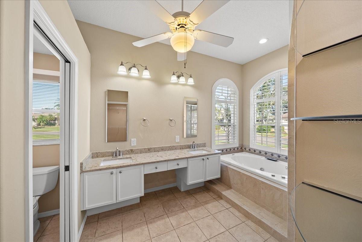 4321 PRESIDENTIAL AVENUE CIR E, BRADENTON, FL — photo 27