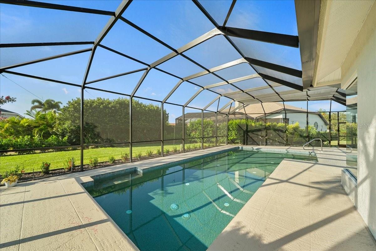 4321 PRESIDENTIAL AVENUE CIR E, BRADENTON, FL — photo 36