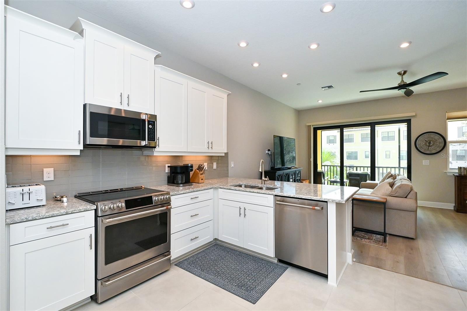 5560 CANNES CIR #3-106, SARASOTA, FL — photo 15