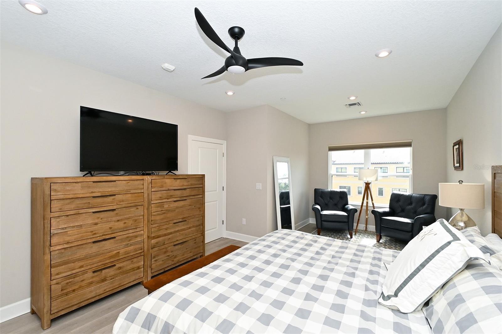 5560 CANNES CIR #3-106, SARASOTA, FL — photo 39