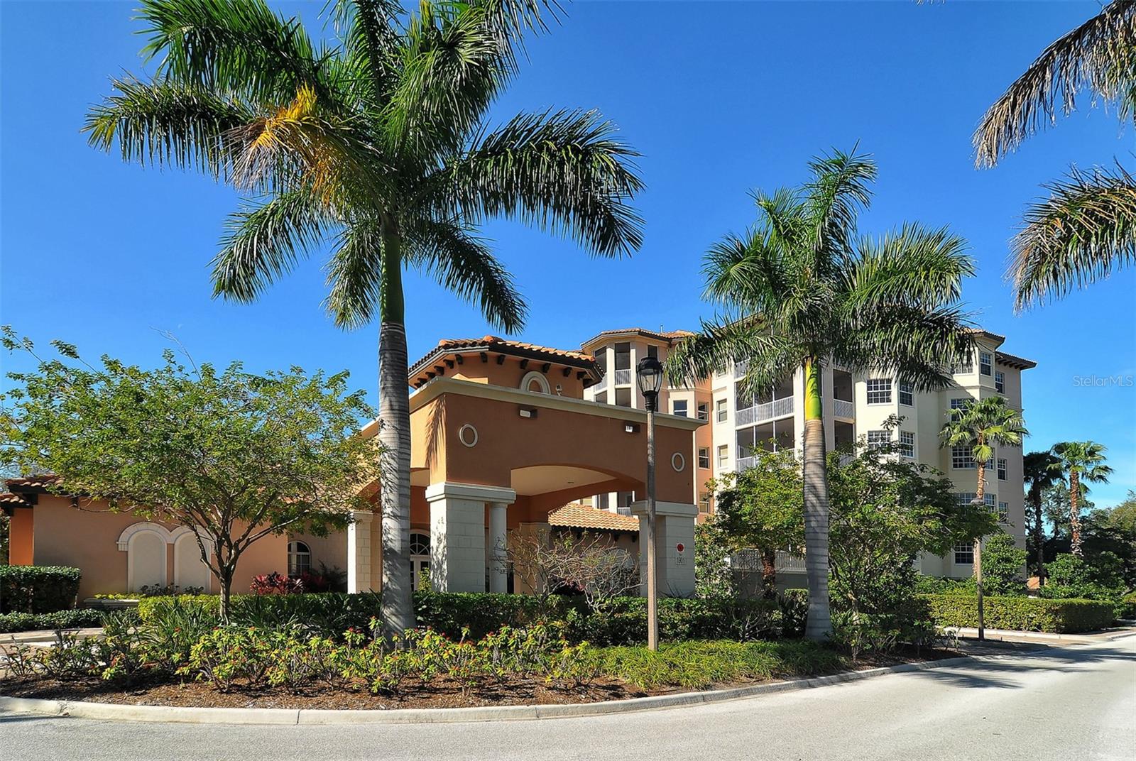 5560 CANNES CIR #3-106, SARASOTA, FL — photo 47