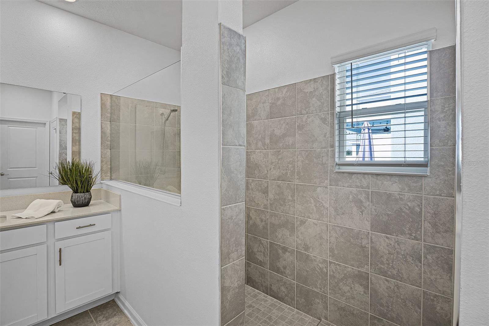 2527 RUNNERS CIR, CLERMONT, FL — photo 39