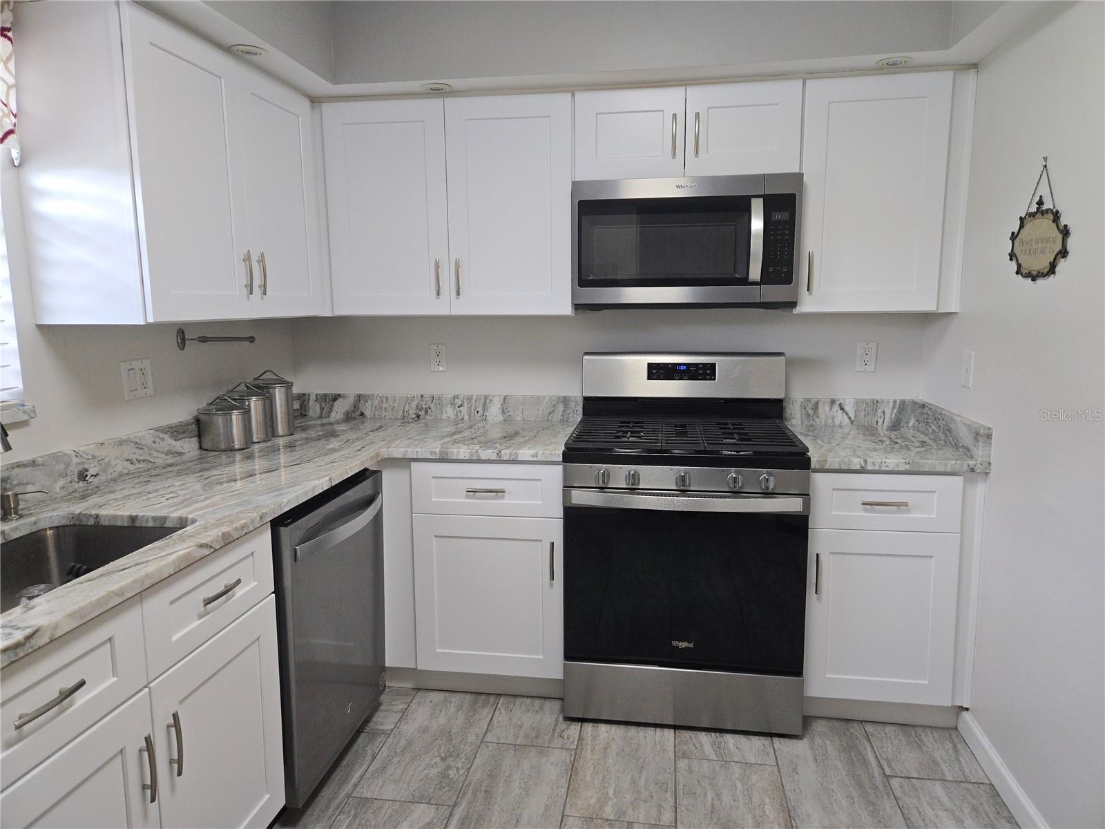 5920 80TH ST N #406, ST PETERSBURG, FL — photo 6