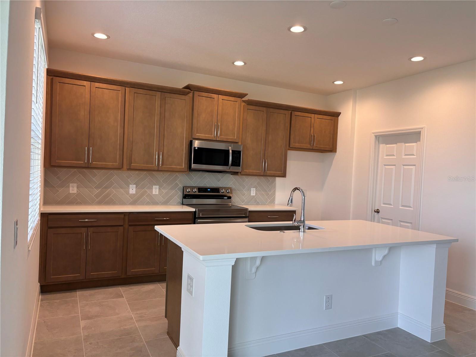 1880 ROSS HAMMOCK AVE, GROVELAND, FL — photo 12
