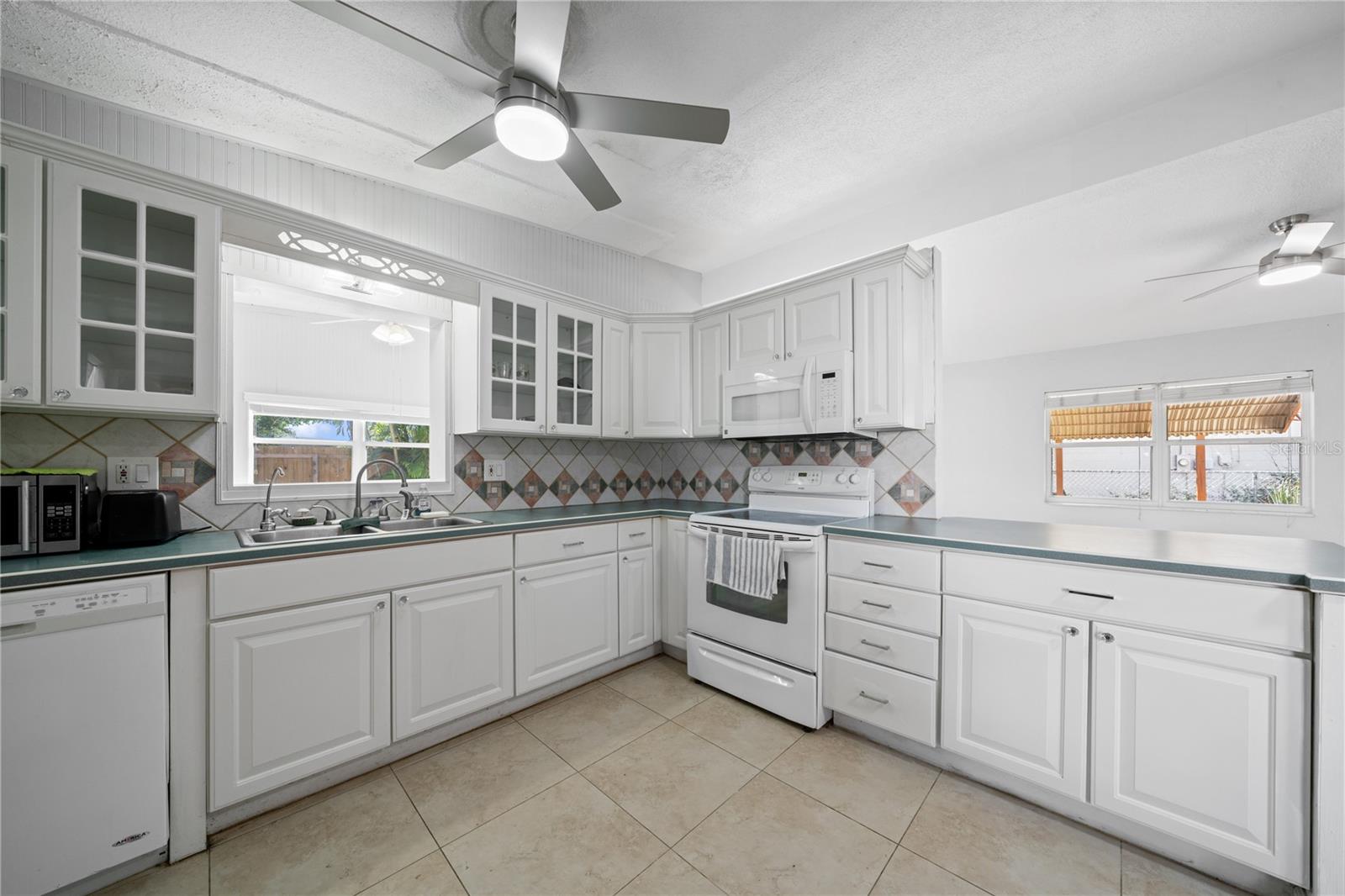 6903 S SHORE DR S, SOUTH PASADENA, FL — photo 16