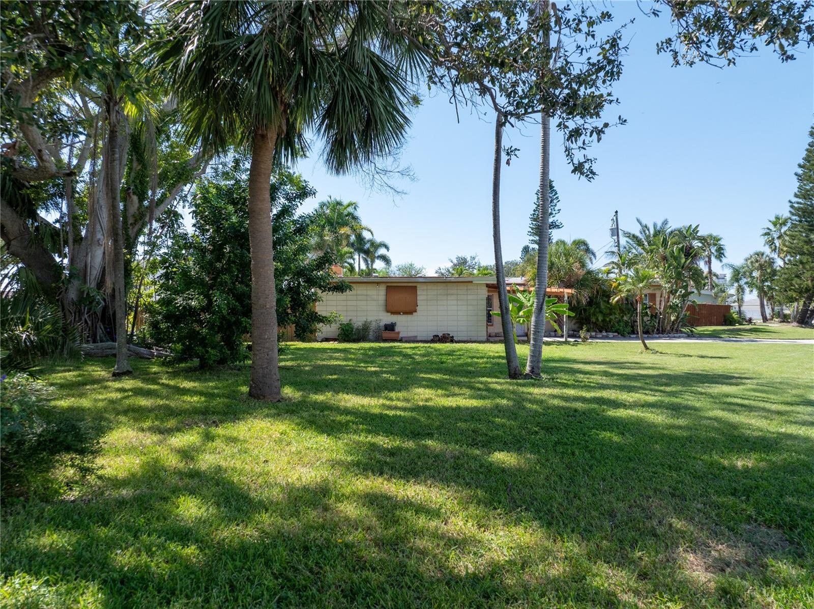 6903 S SHORE DR S, SOUTH PASADENA, FL — photo 72