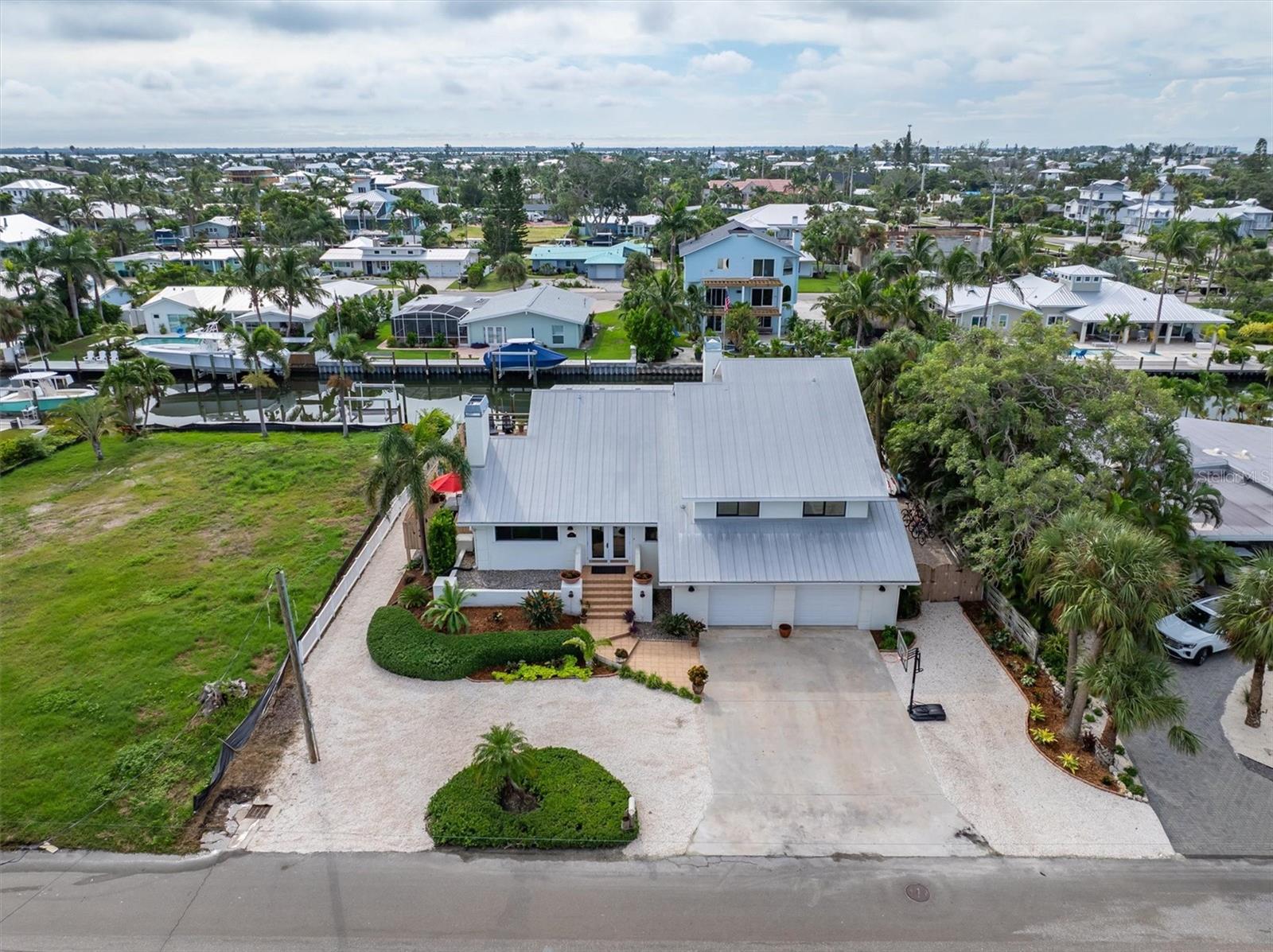 505 75TH ST, HOLMES BEACH, FL — photo 65