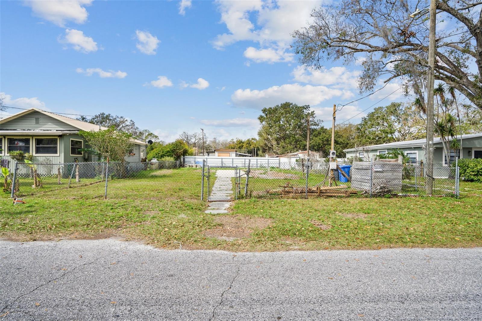 12912 CAMBRIDGE AVE, TAMPA, FL — photo 9