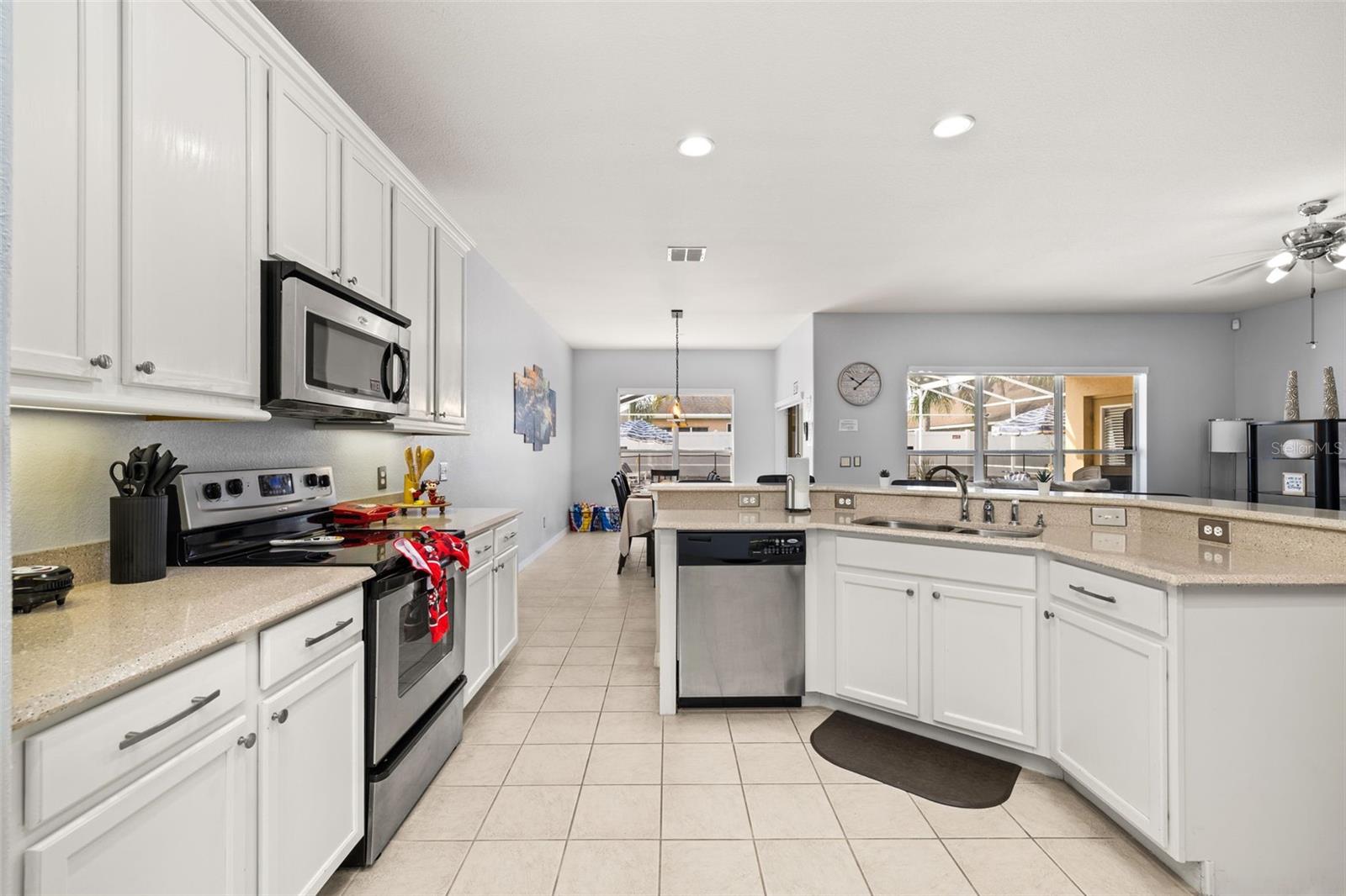 2663 SAND HILL POINT CIR, DAVENPORT, FL — photo 14