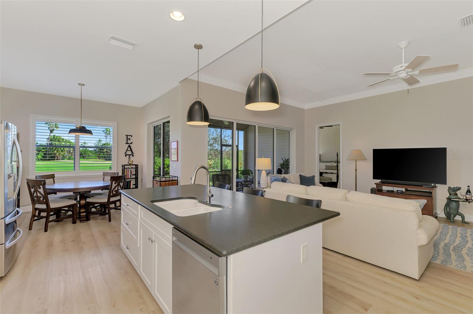 13384 GOLF POINTE DR, PORT CHARLOTTE, FL — photo 17