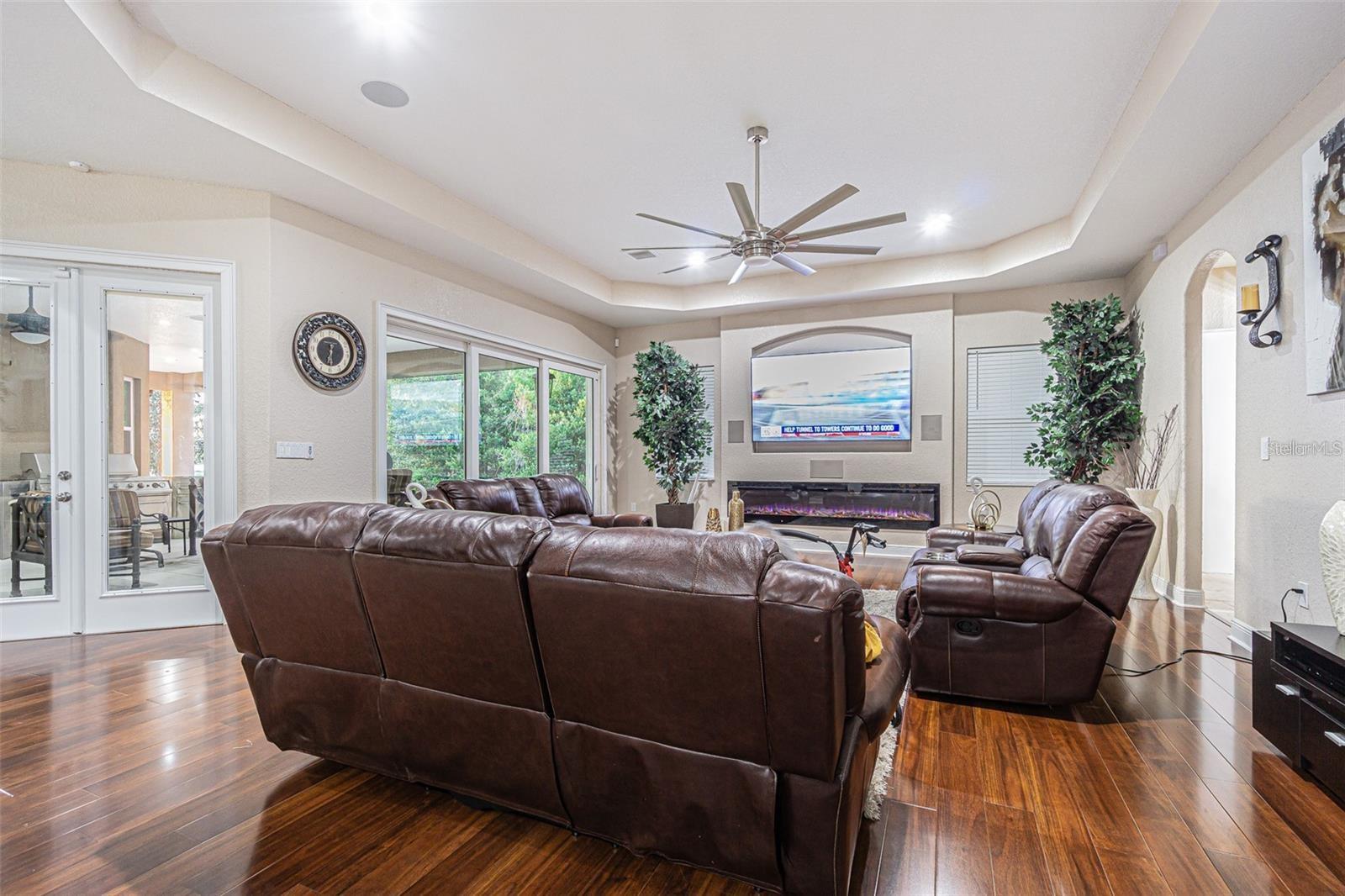 13102 DONE GROVEN DR, DOVER, FL — photo 11