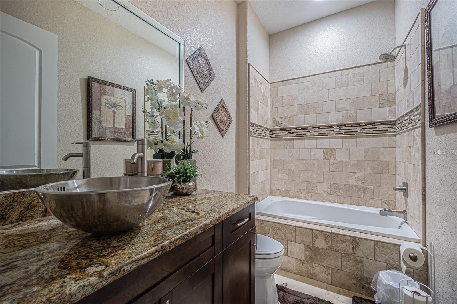 13102 DONE GROVEN DR, DOVER, FL — photo 32