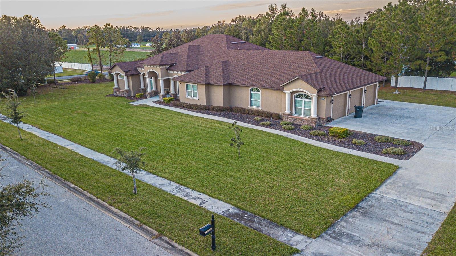13102 DONE GROVEN DR, DOVER, FL — photo 34