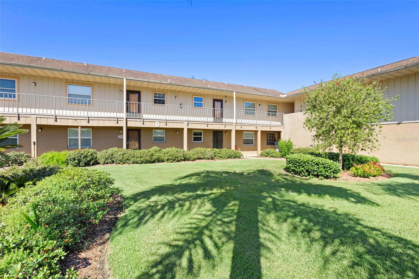 1640 JUNO TRL #202D, ASTOR, FL