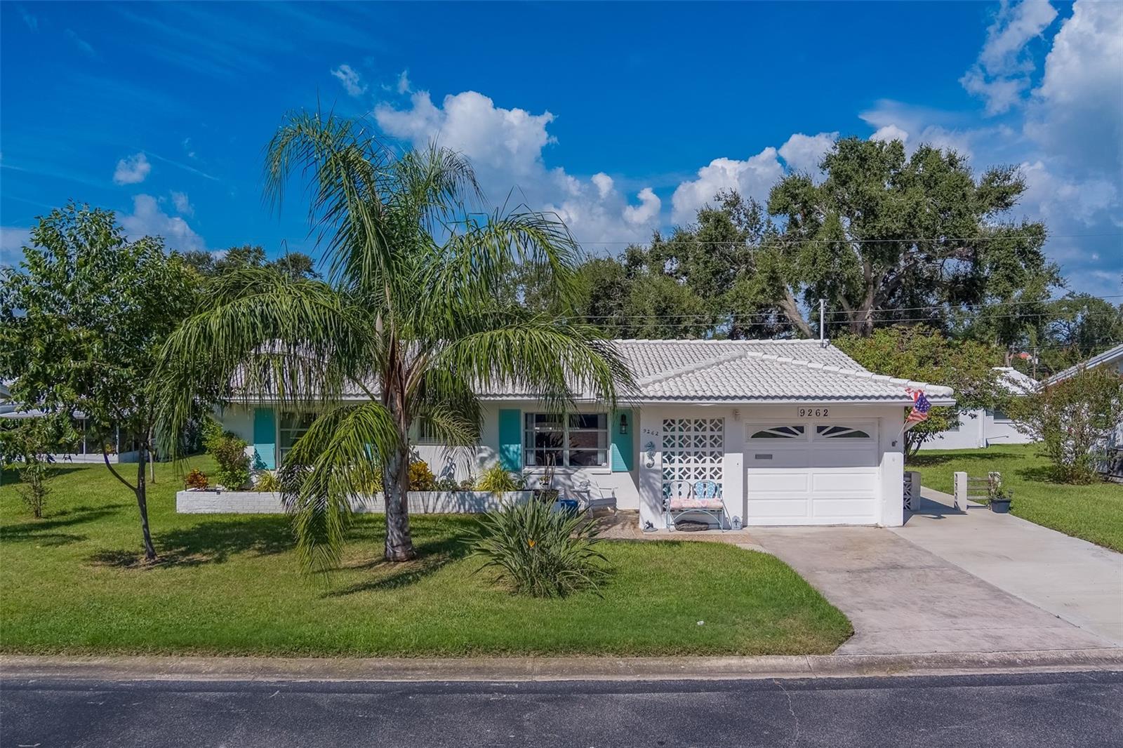 9262 140TH LN, SEMINOLE, FL