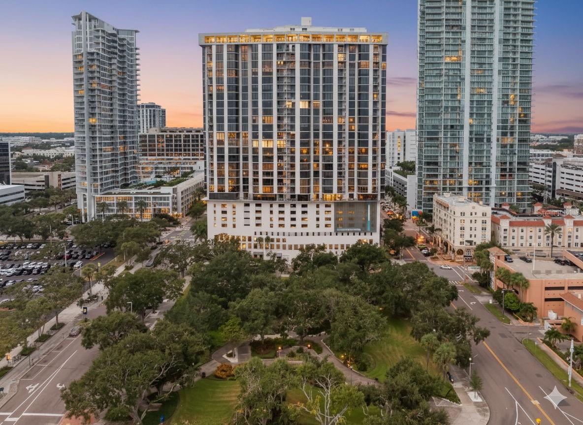 1 BEACH DR SE #2206, ST PETERSBURG, FL