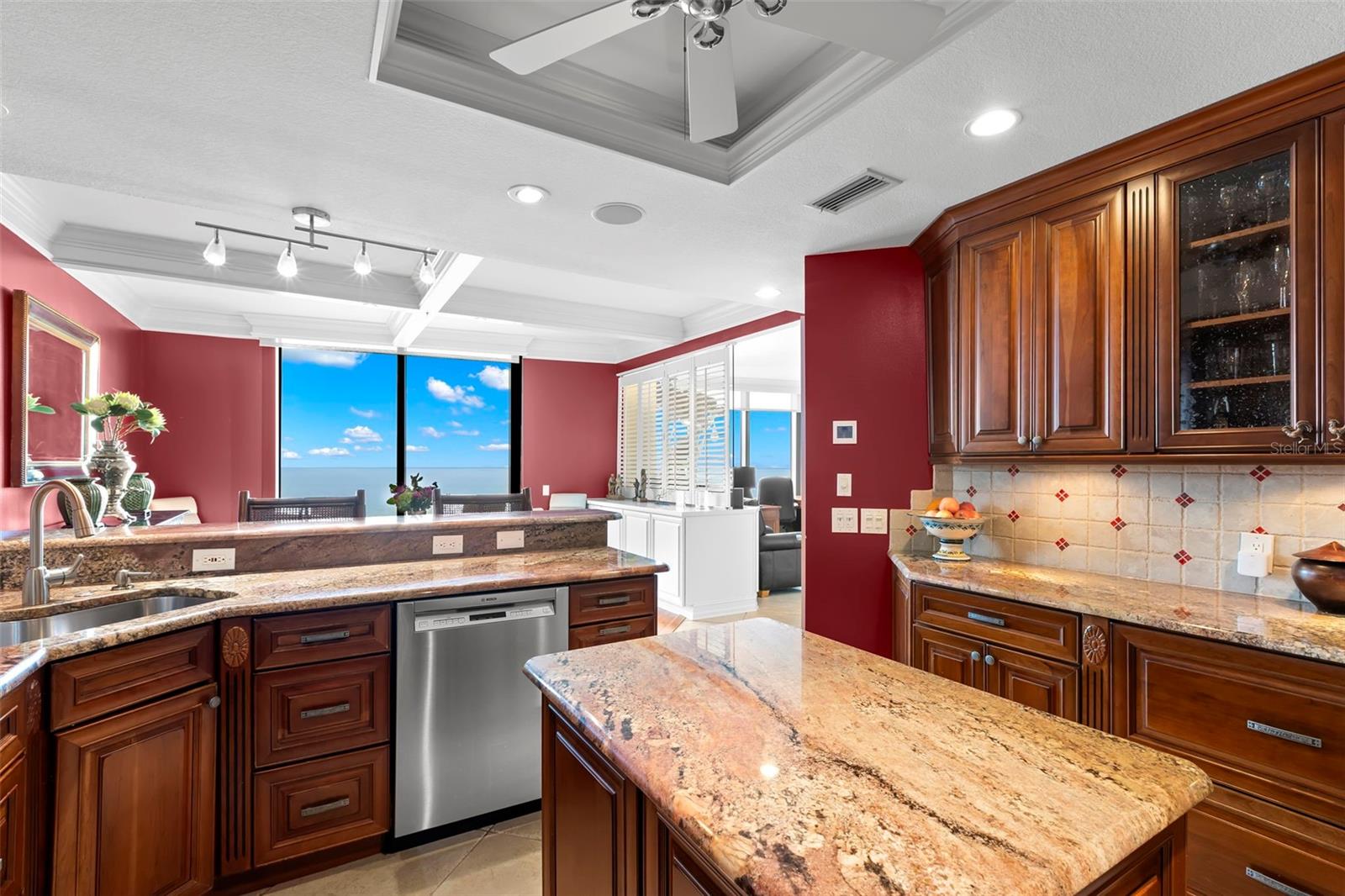 1 BEACH DR SE #2206, ST PETERSBURG, FL — photo 21