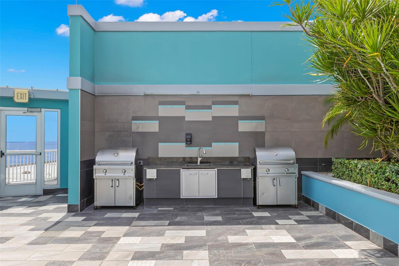 1 BEACH DR SE #2206, ST PETERSBURG, FL — photo 45