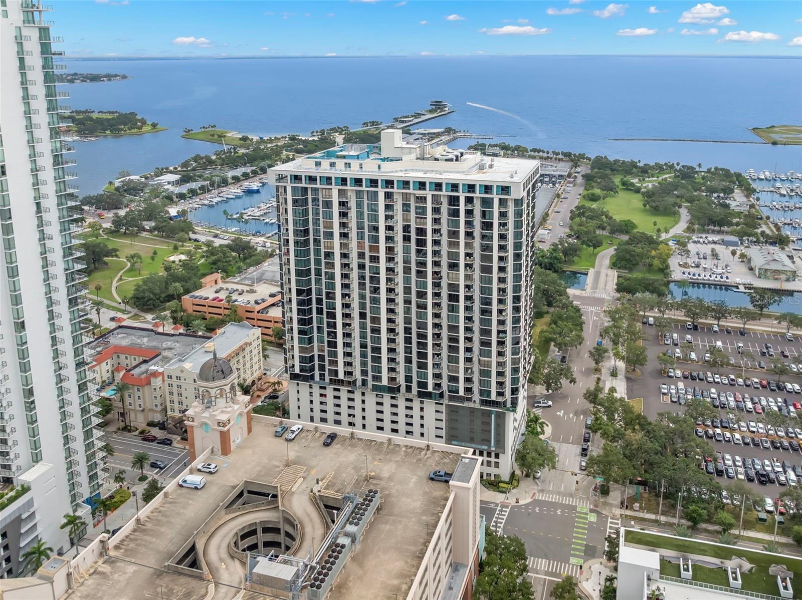 1 BEACH DR SE #2206, ST PETERSBURG, FL — photo 56
