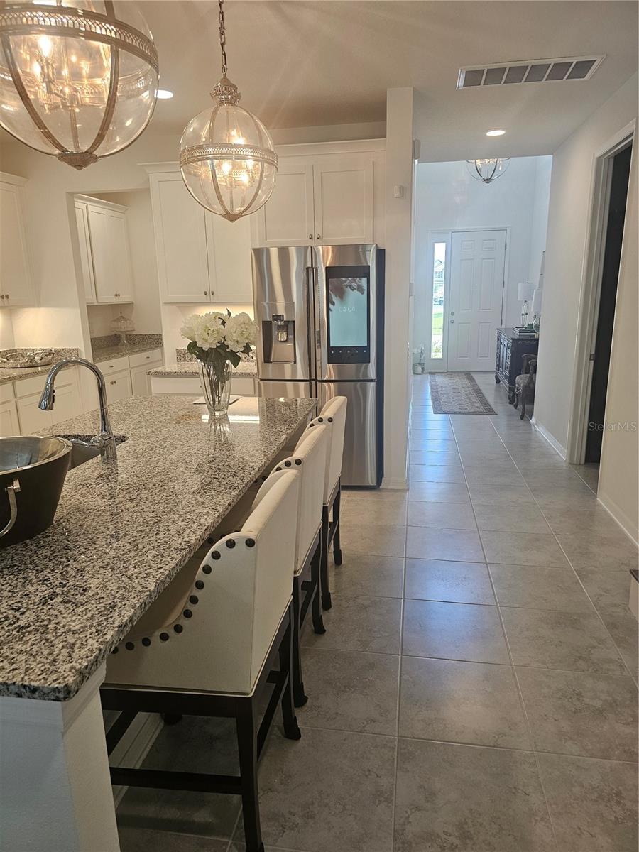 2450 SUNNY PEBBLE LOOP, ZEPHYRHILLS, FL — photo 9