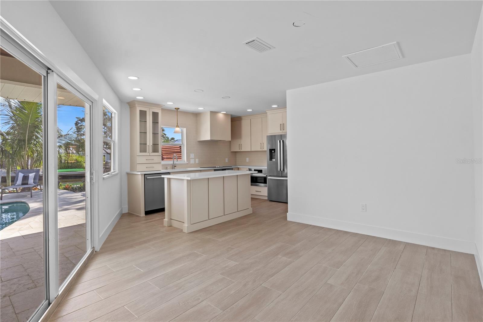 624 DUNDEE LN, HOLMES BEACH, FL — photo 18