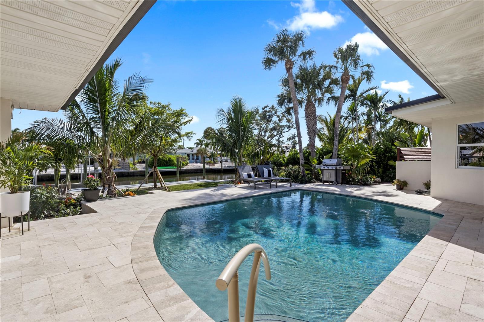 624 DUNDEE LN, HOLMES BEACH, FL — photo 48