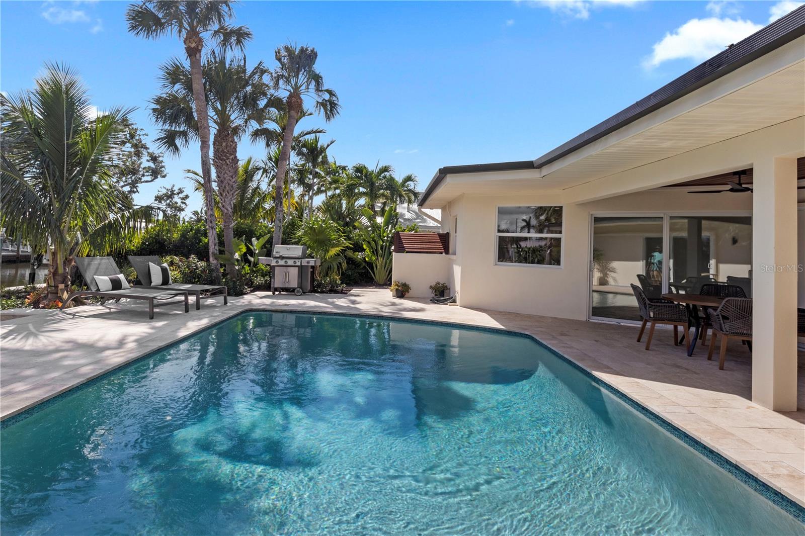 624 DUNDEE LN, HOLMES BEACH, FL — photo 49