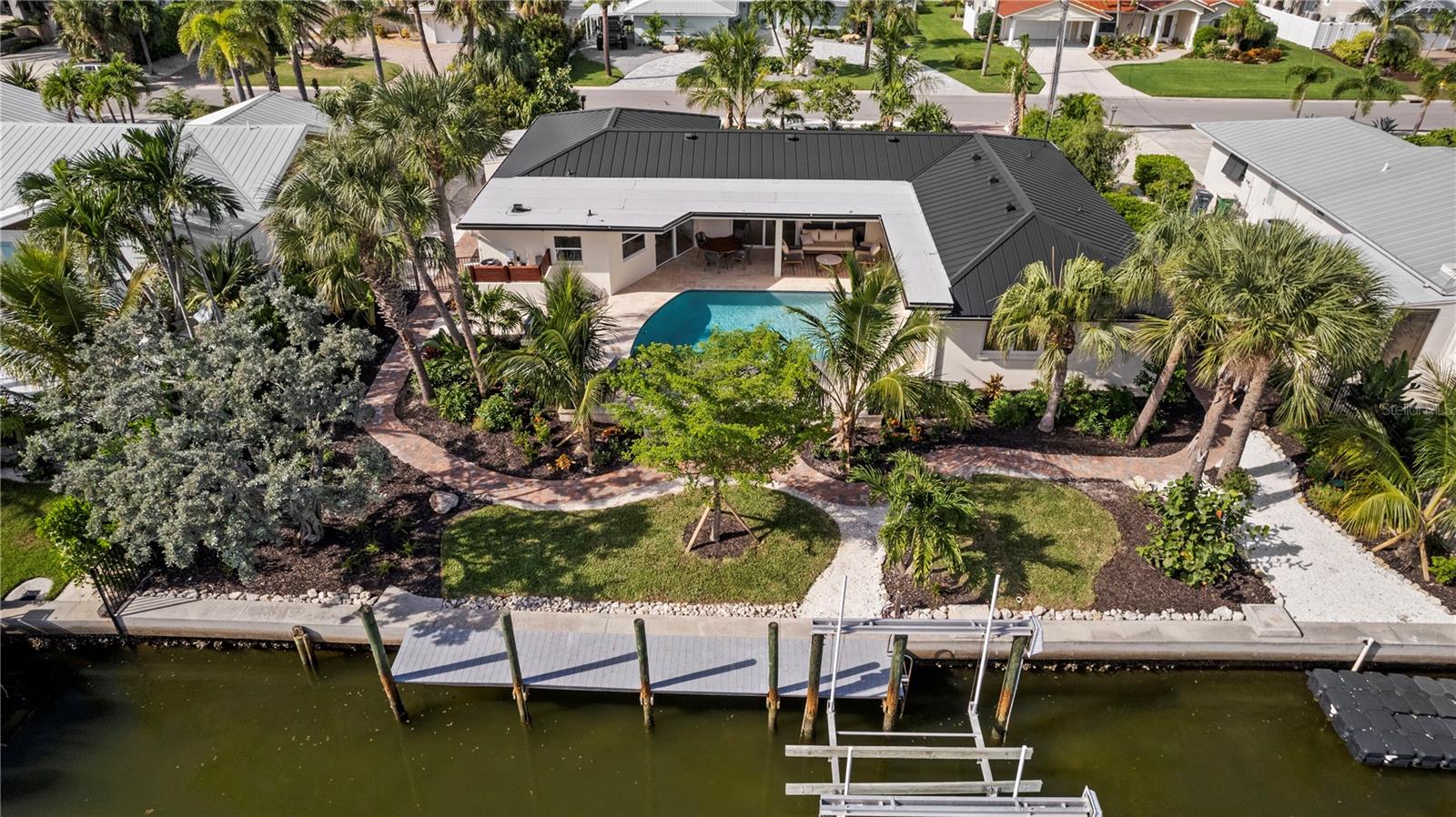 624 DUNDEE LN, HOLMES BEACH, FL — photo 79