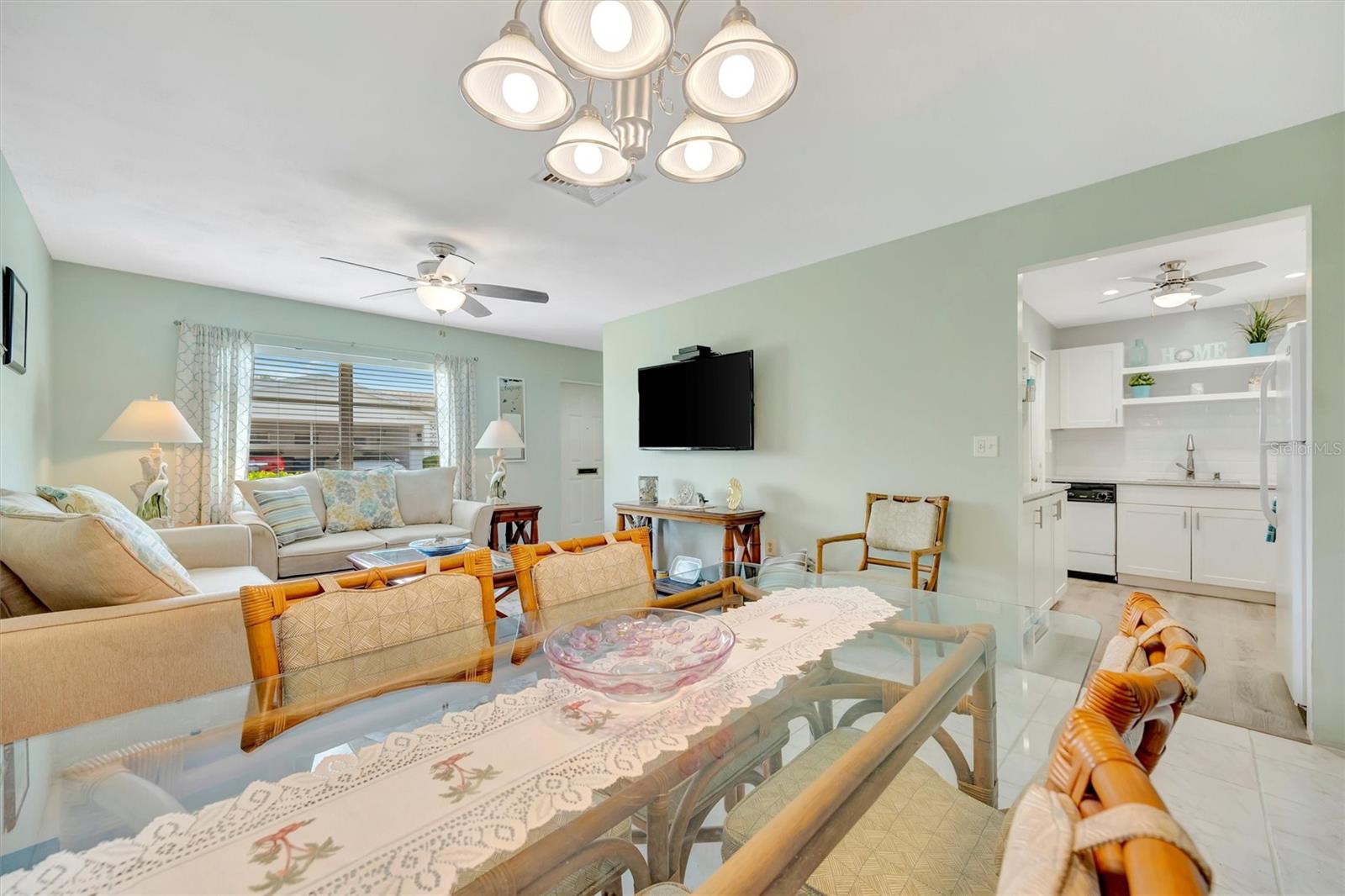 6057 CORAL WAY #3, BRADENTON, FL — photo 2
