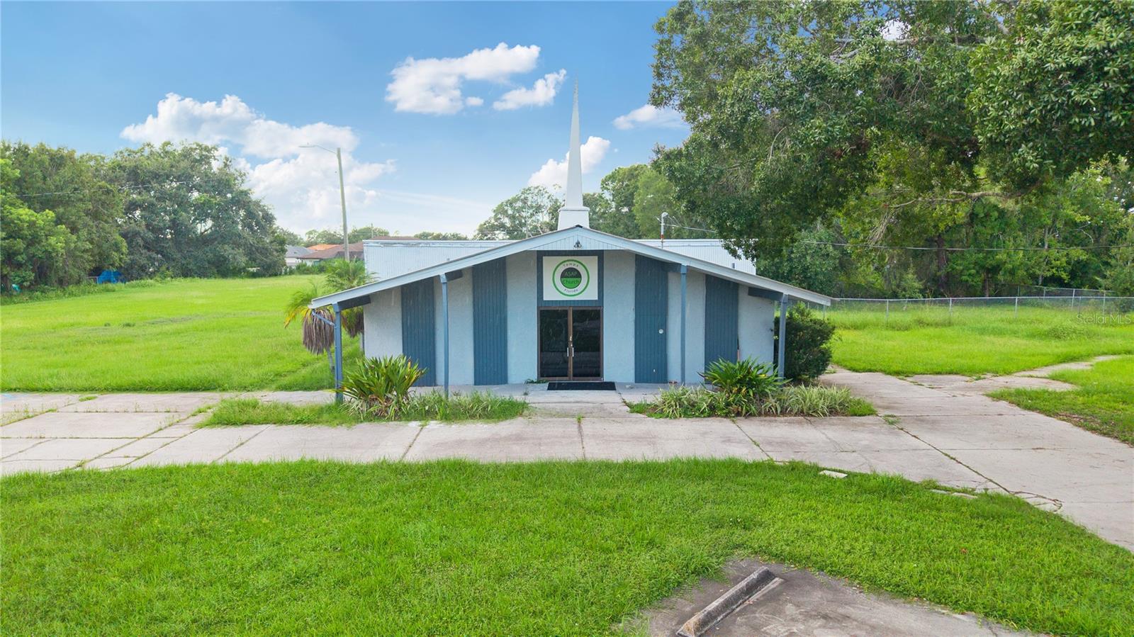 15402 CASEY RD, TAMPA, FL — photo 9