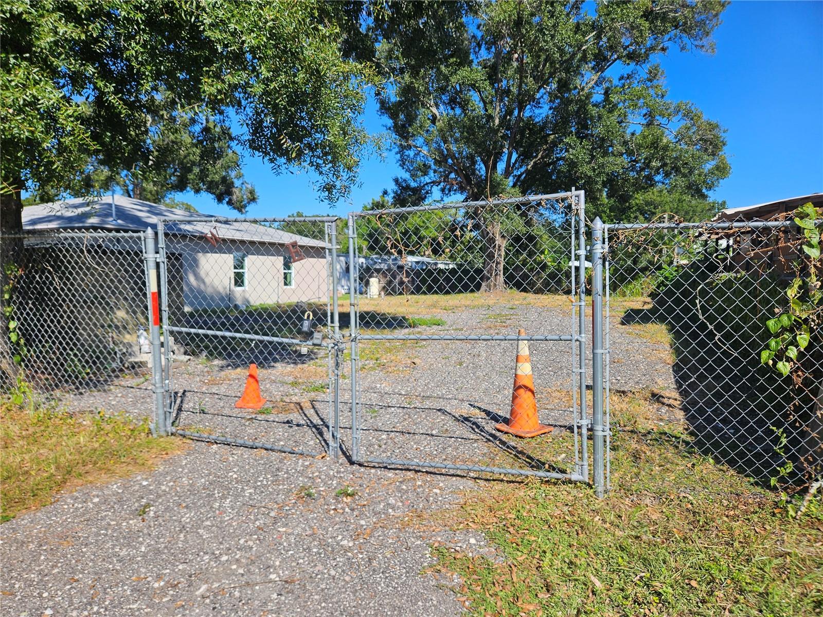 12321 CAMBRIDGE AVE, TAMPA, FL — photo 7