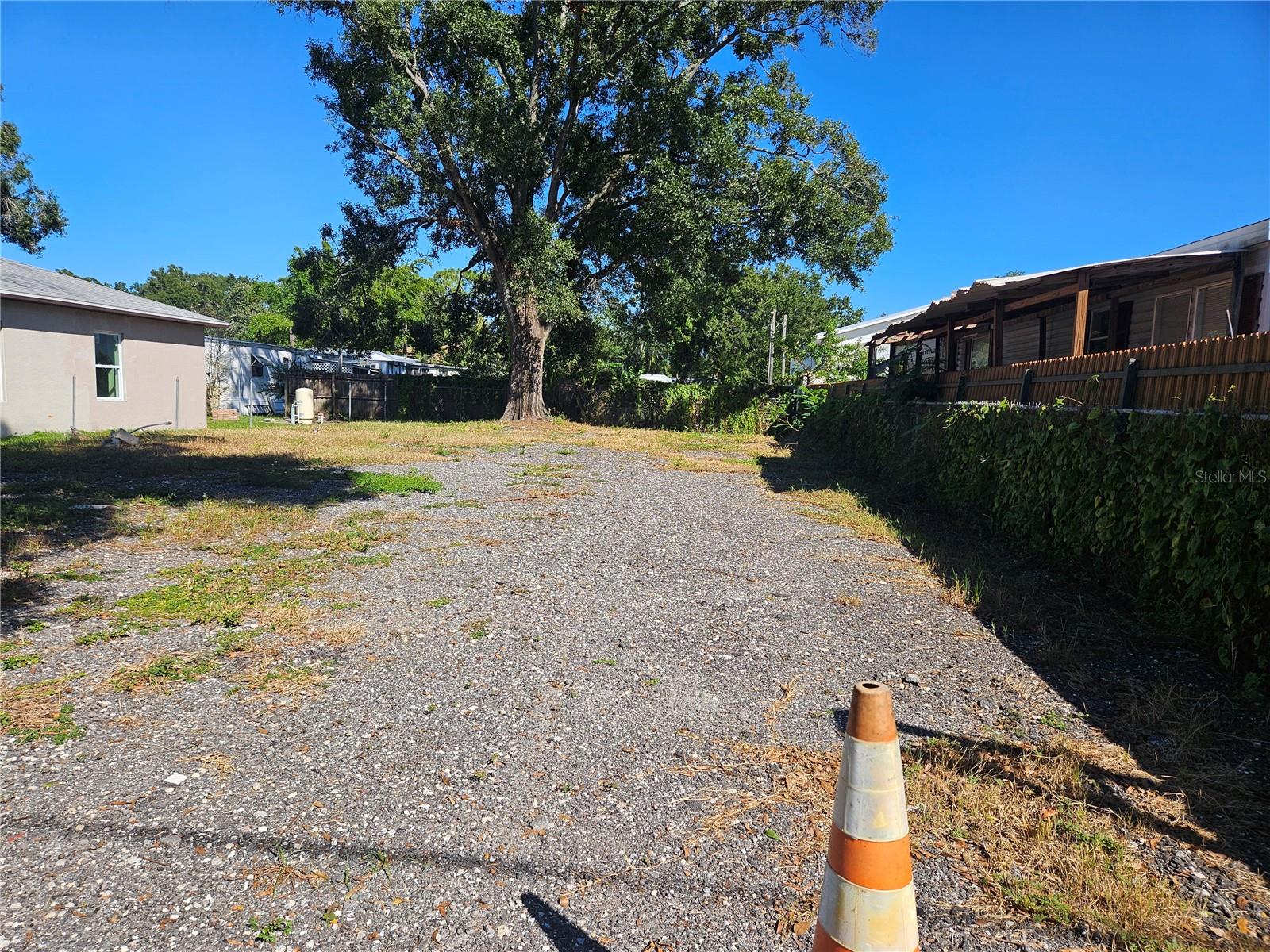12321 CAMBRIDGE AVE, TAMPA, FL — photo 9