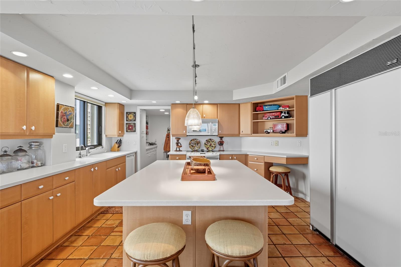97 SUNSET DR #501, SARASOTA, FL — photo 18