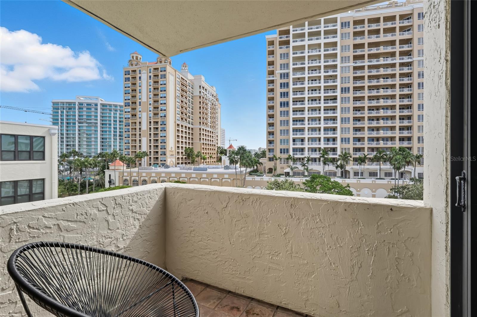 97 SUNSET DR #501, SARASOTA, FL — photo 32