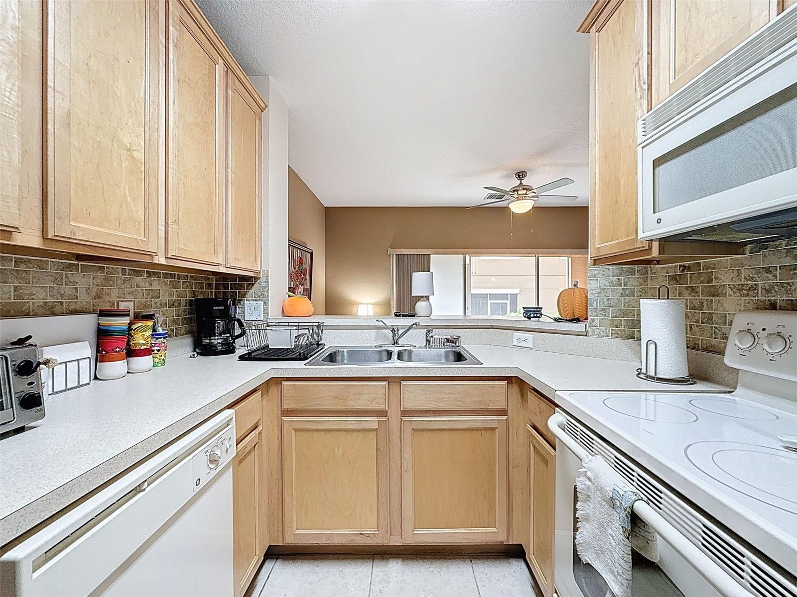 335 BEXLEY DR, DAVENPORT, FL — photo 5