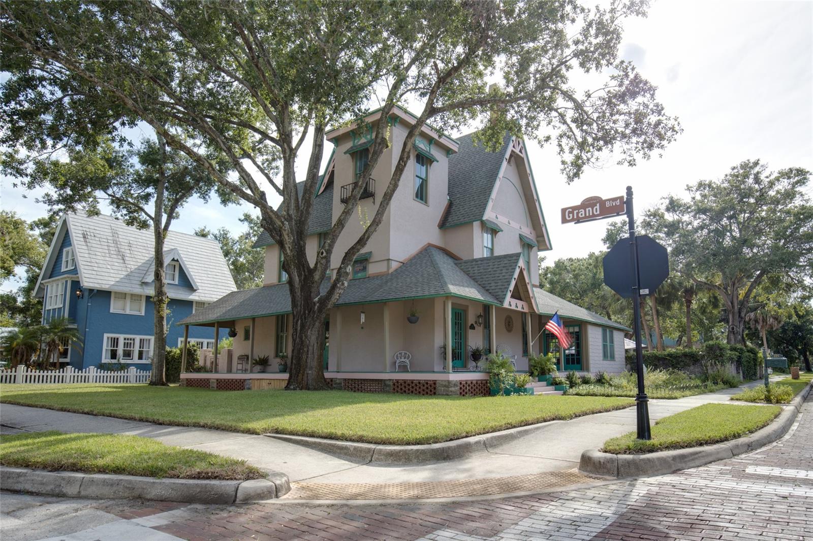 101 READ ST, TARPON SPRINGS, FL — photo 4