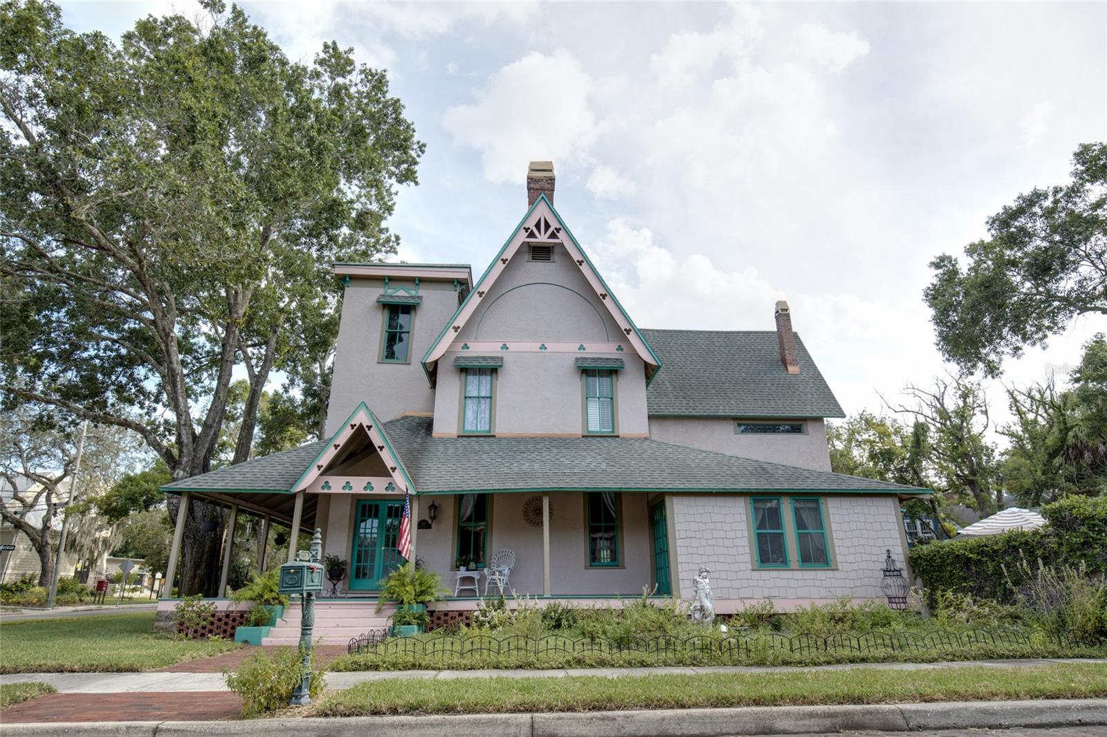 101 READ ST, TARPON SPRINGS, FL — photo 2