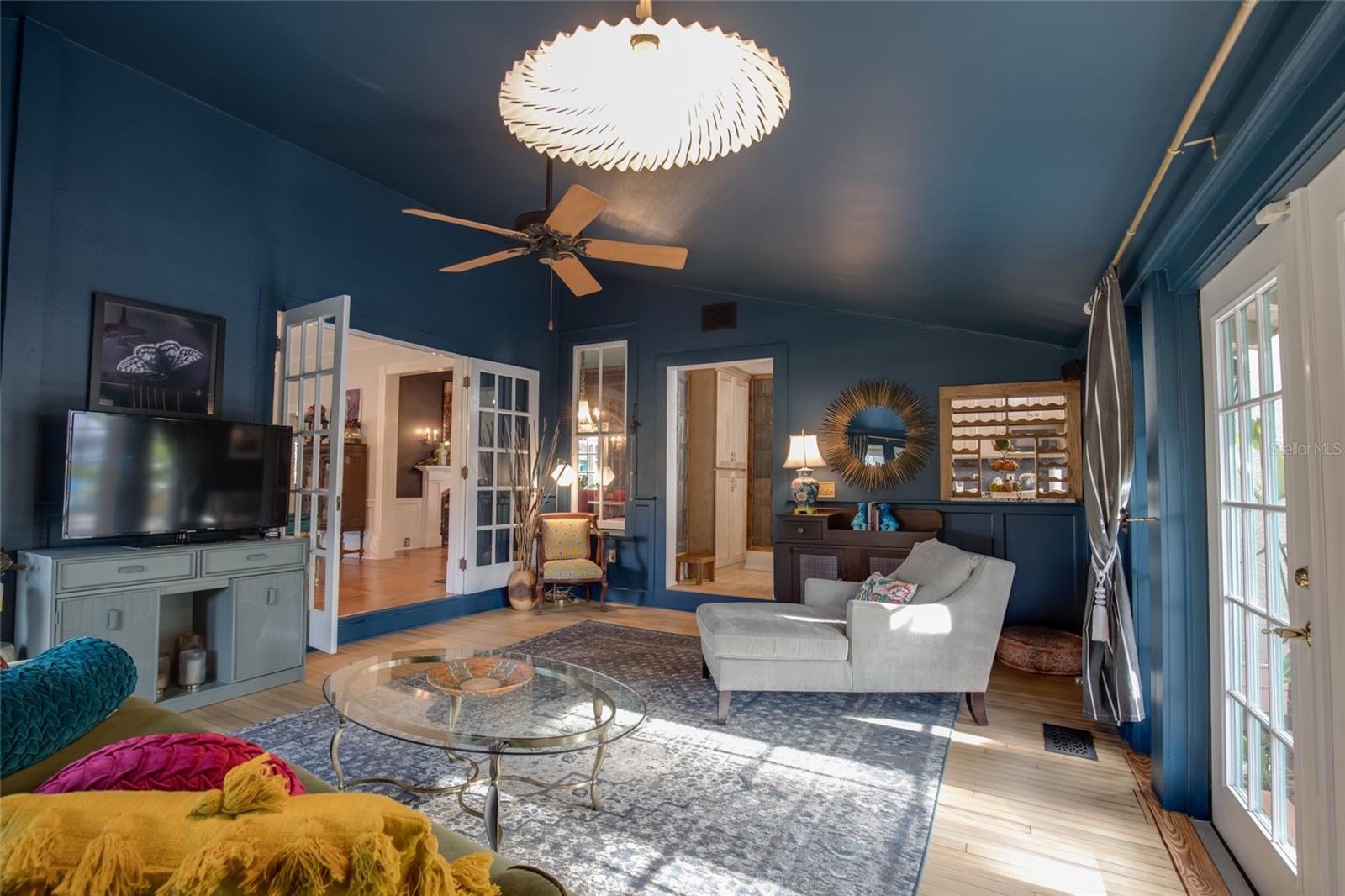101 READ ST, TARPON SPRINGS, FL — photo 23