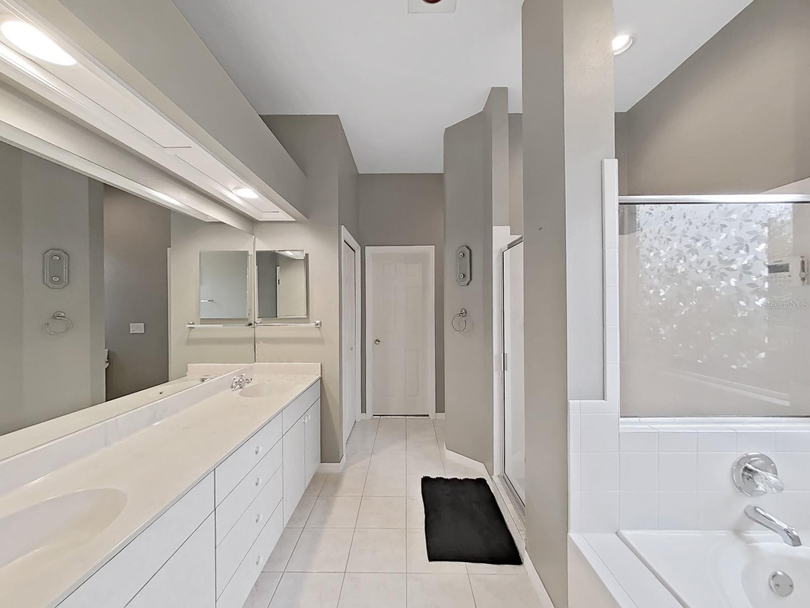 17307 OAK LEDGE DR, LUTZ, FL — photo 37