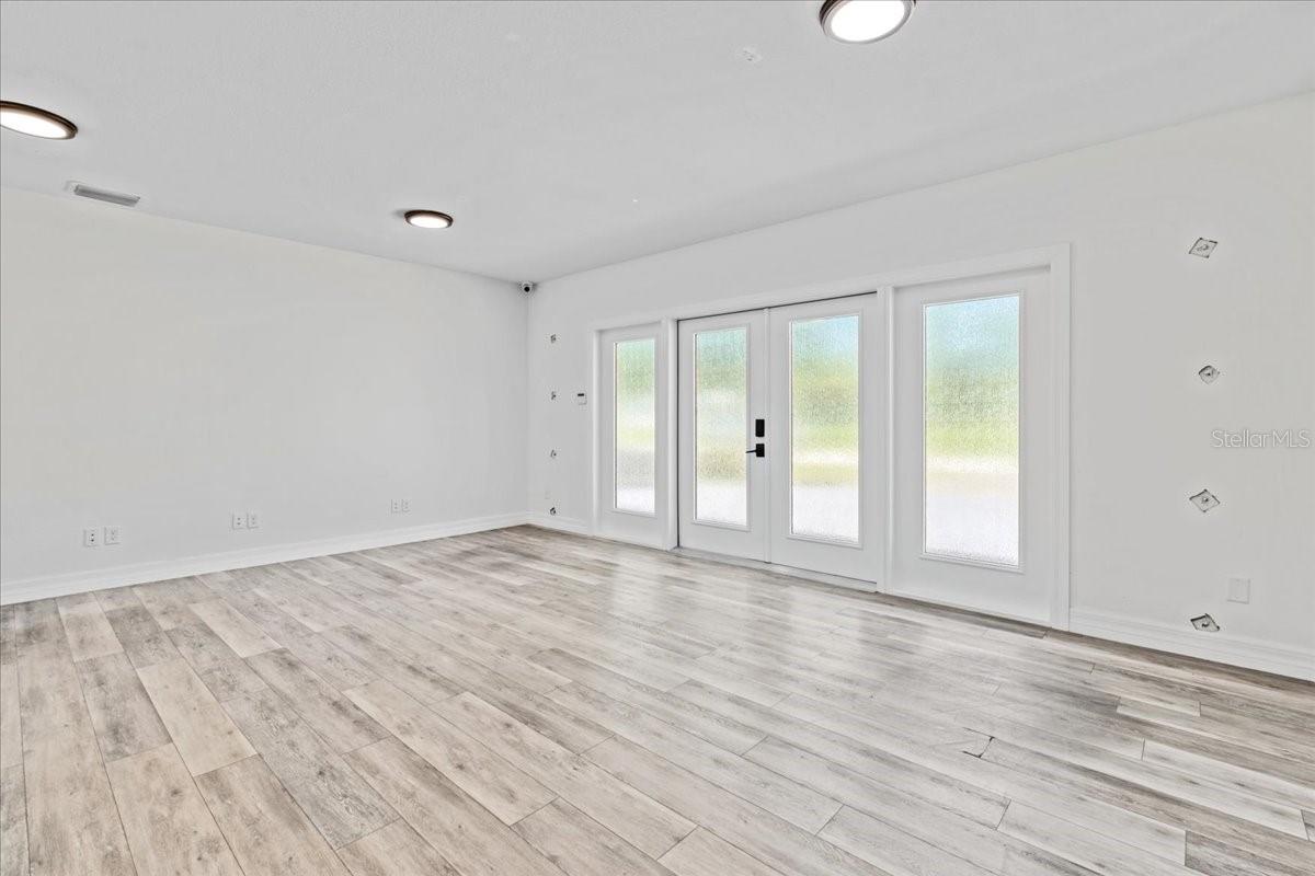 2415 W PRICE BLVD, NORTH PORT, FL — photo 57