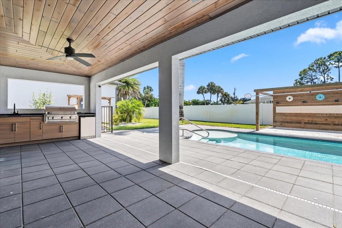 2415 W PRICE BLVD, NORTH PORT, FL — photo 62