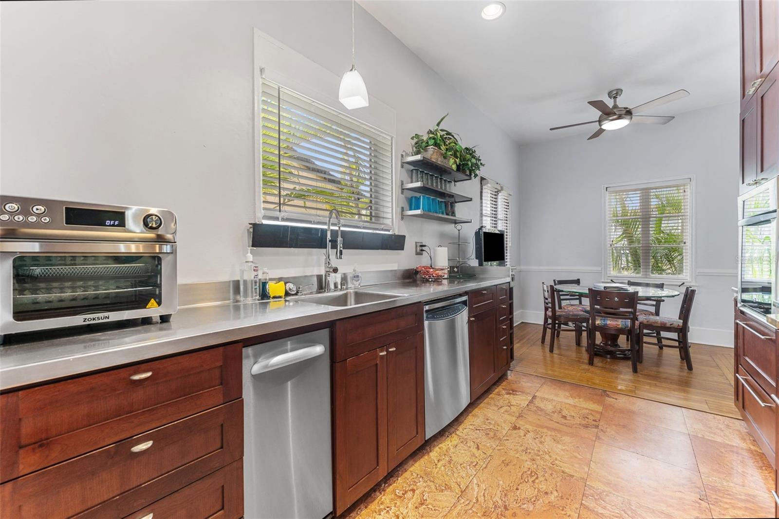 1500 MAPLE ST, CLEARWATER, FL — photo 24