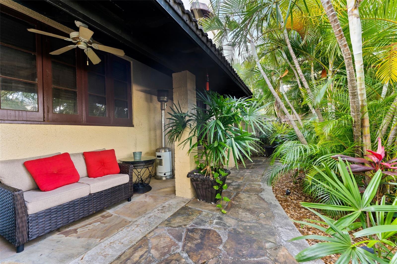 1500 MAPLE ST, CLEARWATER, FL — photo 42
