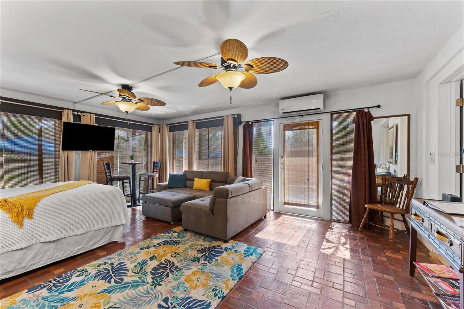 1500 MAPLE ST, CLEARWATER, FL — photo 45