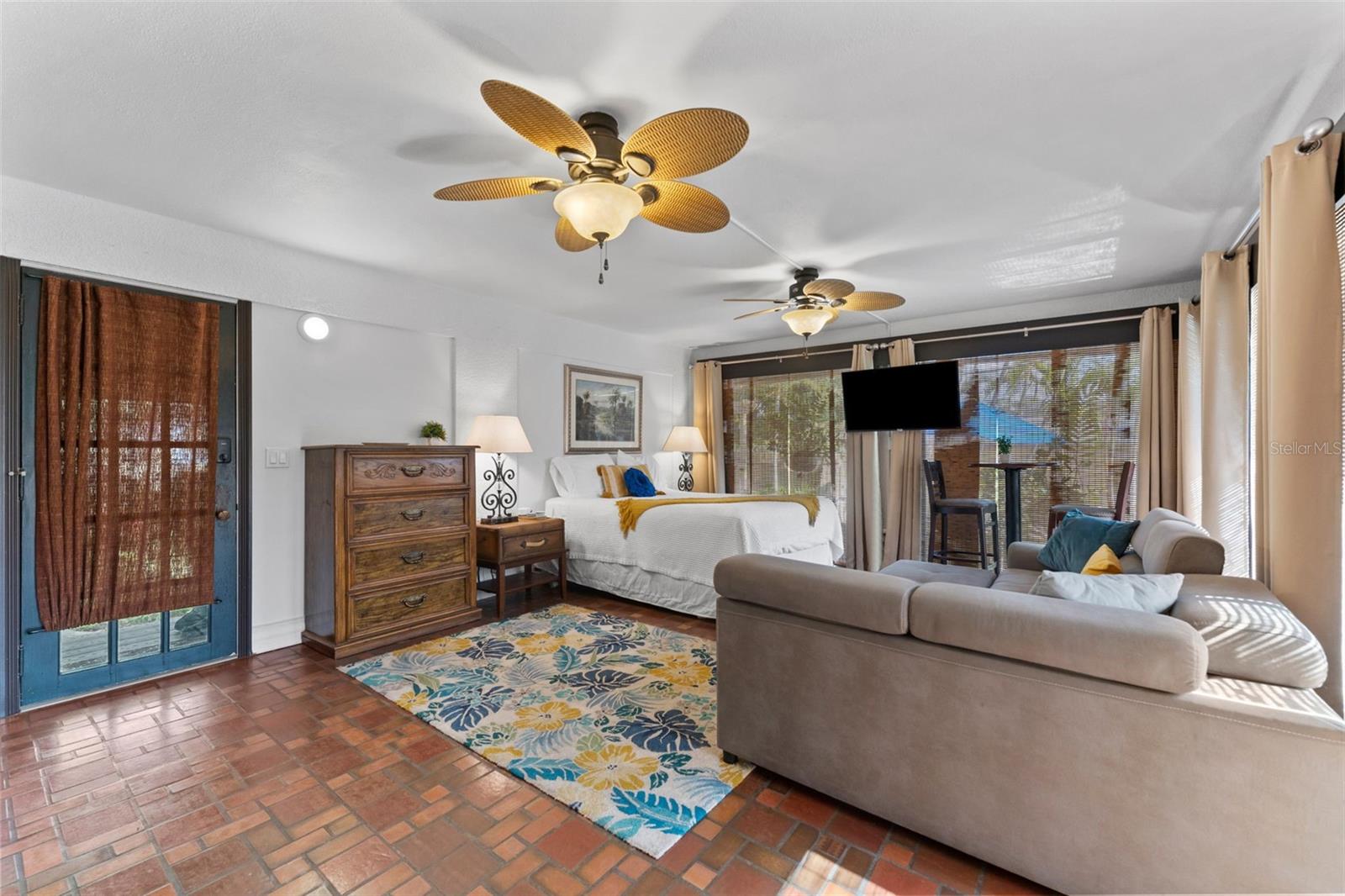 1500 MAPLE ST, CLEARWATER, FL — photo 46