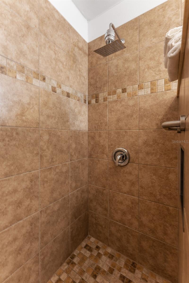 1500 MAPLE ST, CLEARWATER, FL — photo 82