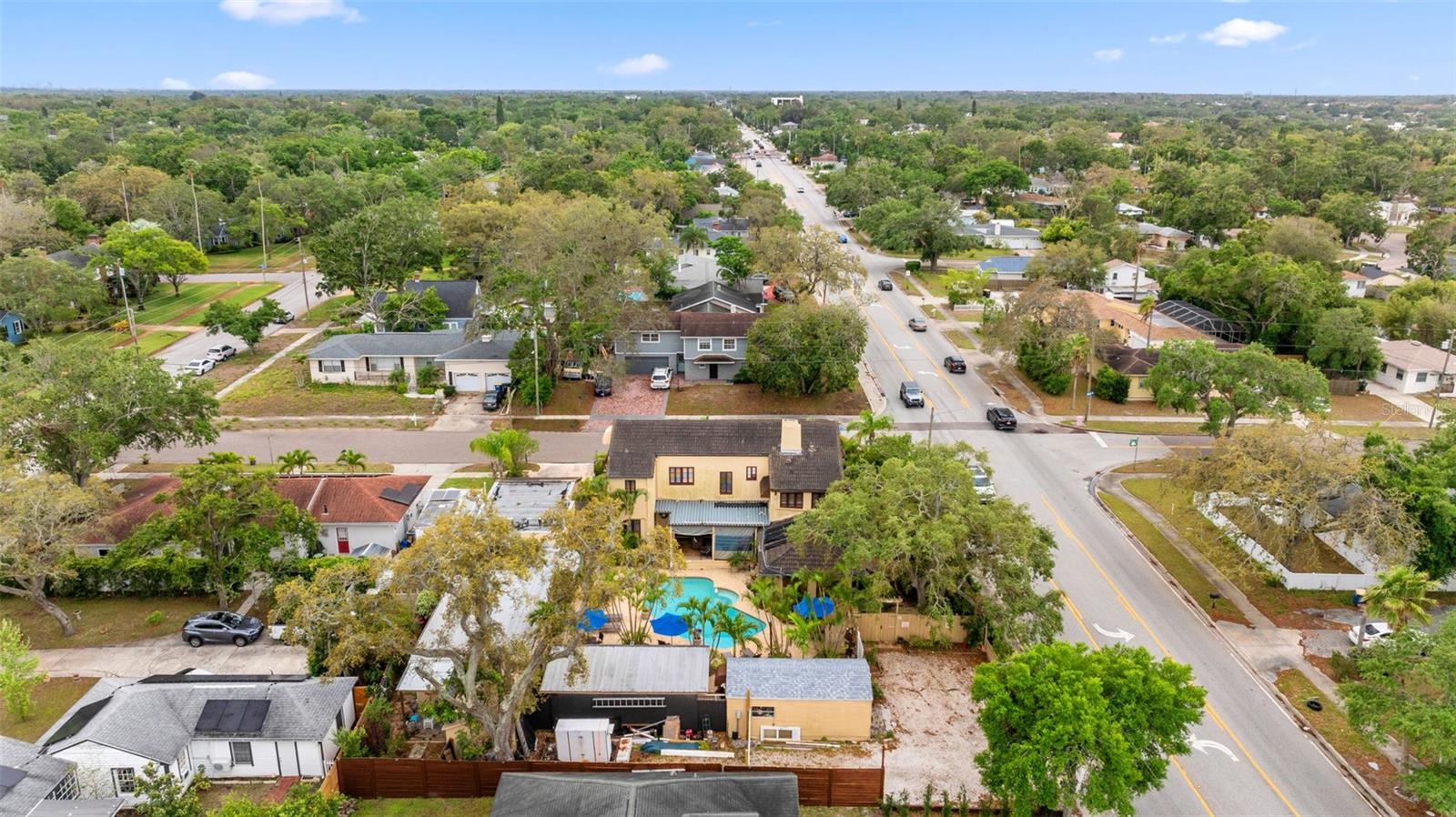 1500 MAPLE ST, CLEARWATER, FL — photo 93