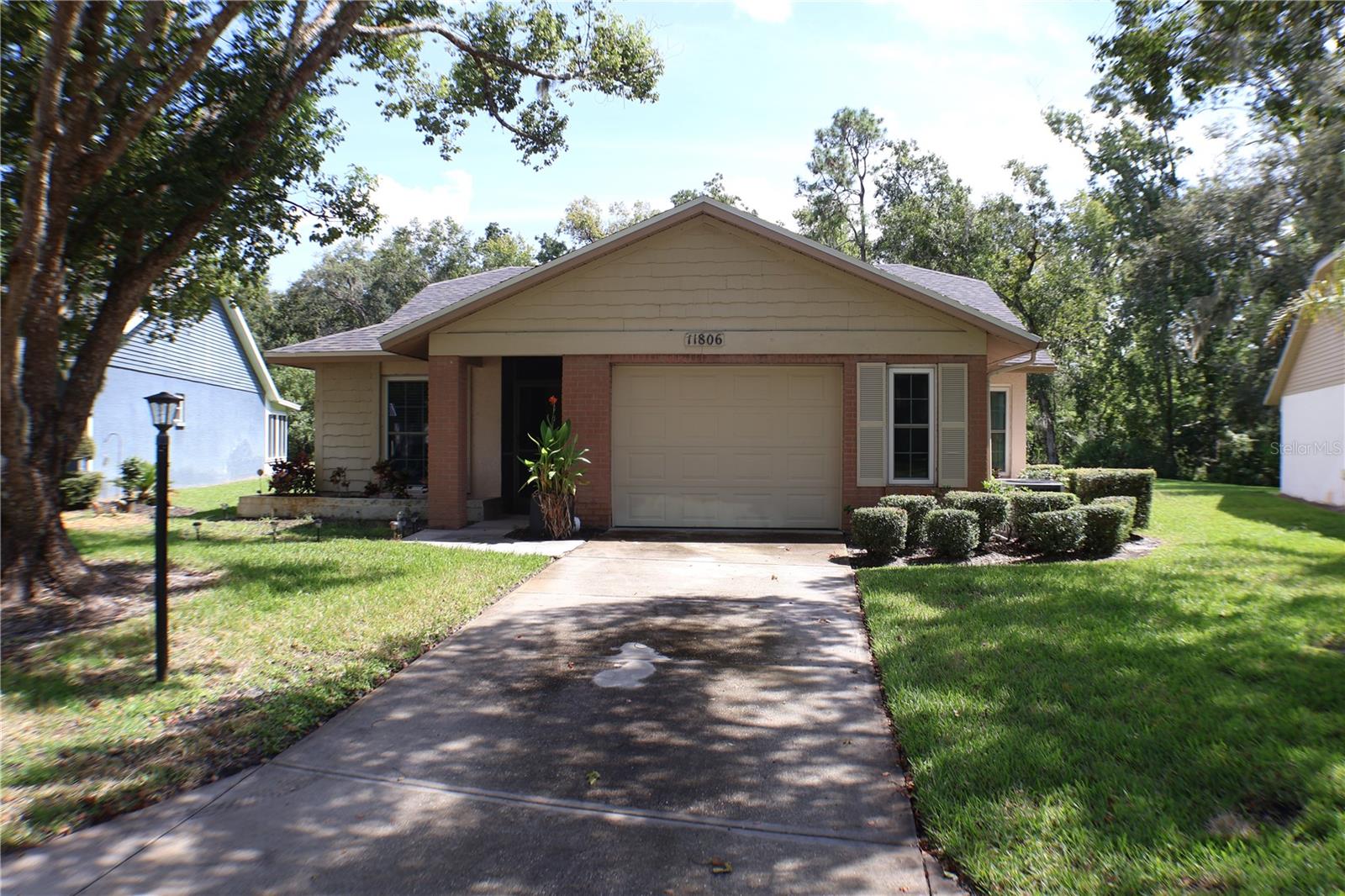 11806 WHITE ASH DR, NEW PORT RICHEY, FL